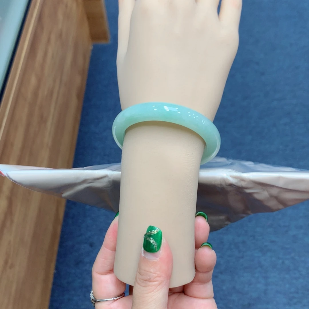 未镶嵌手镯翡翠买断