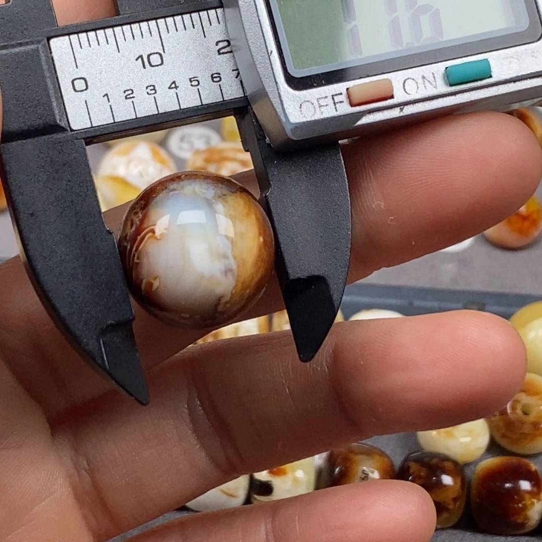 未镶嵌琥珀戒指圆珠