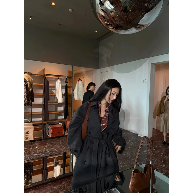 左边女装CEL*NE订货会私服外套2025秋冬新款羊毛混纺毛呢大衣