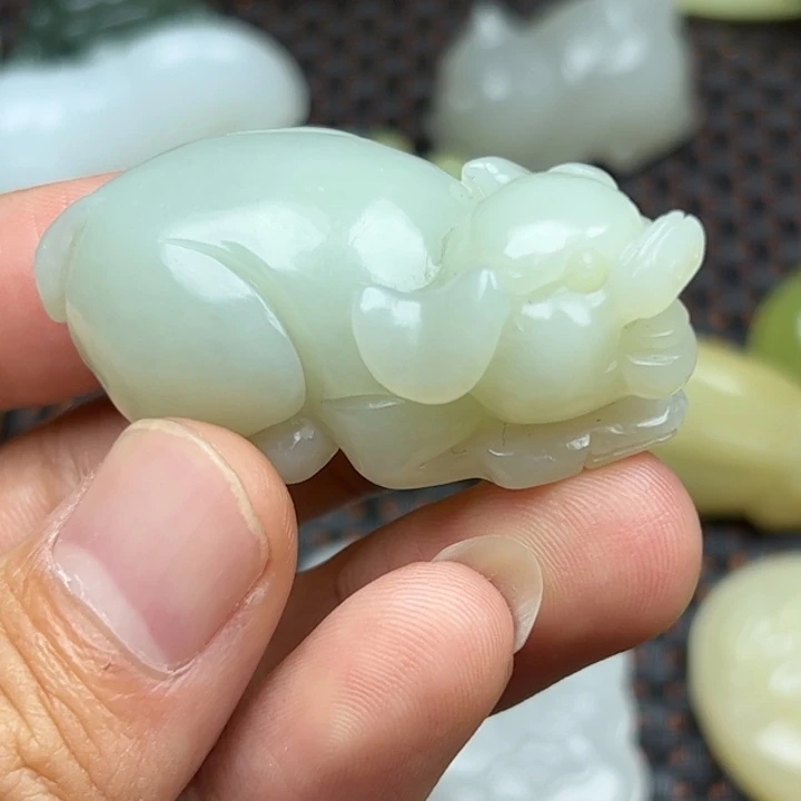 和田玉未镶嵌挂件