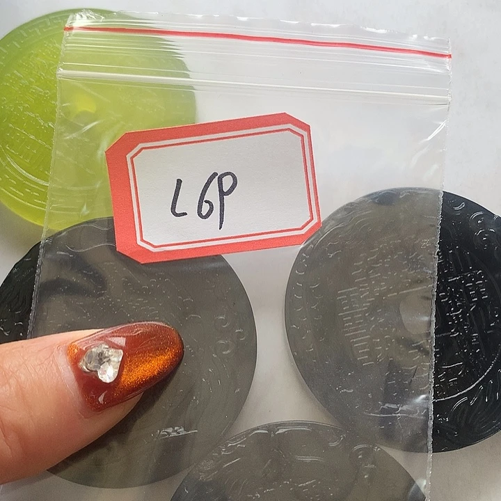 (***白蛇纹石玉未镶嵌颈饰