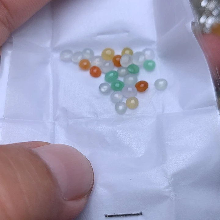 定制翡翠未镶嵌戒指