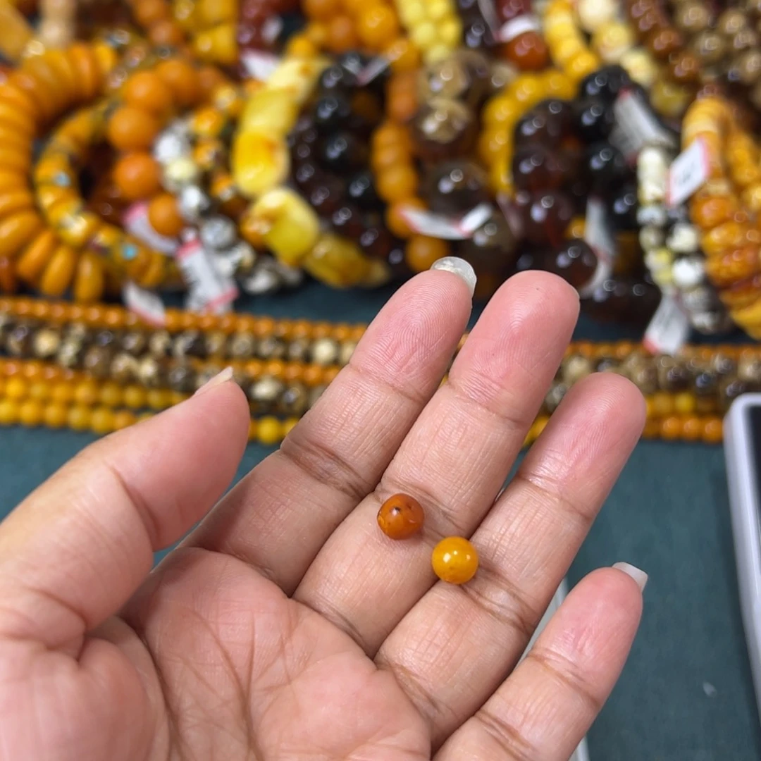 未镶嵌琥珀珠宝奇石103发其中一个有伤