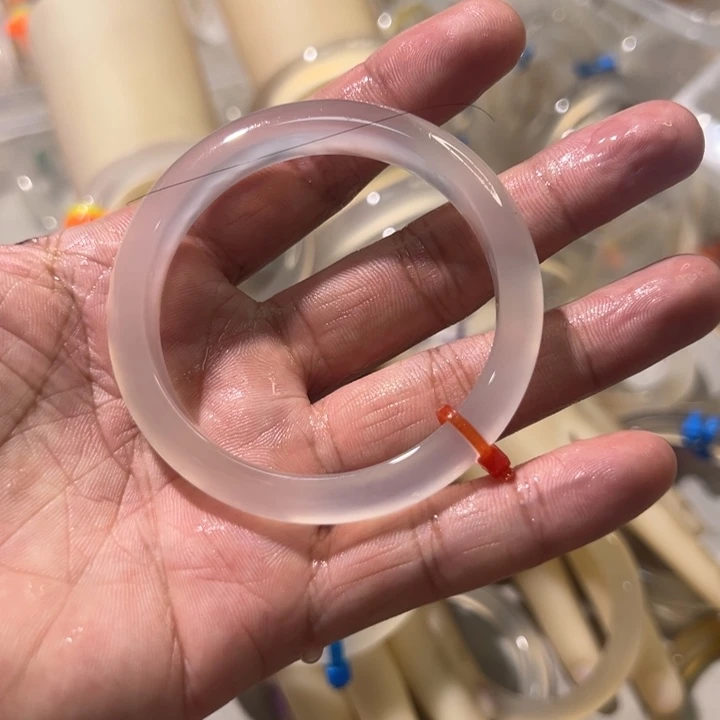 手镯玛瑙/玉髓未镶嵌小**?2单发一根