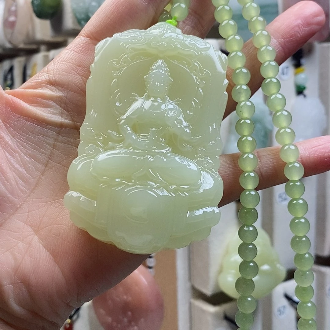 石英质玉未镶嵌颈饰