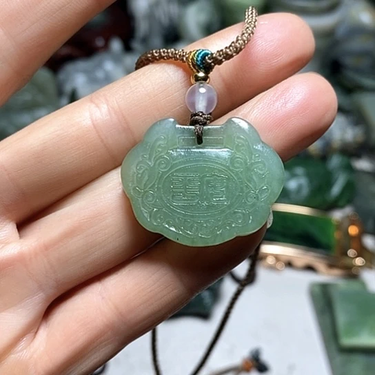 未镶嵌蛇纹石玉珠宝半成品