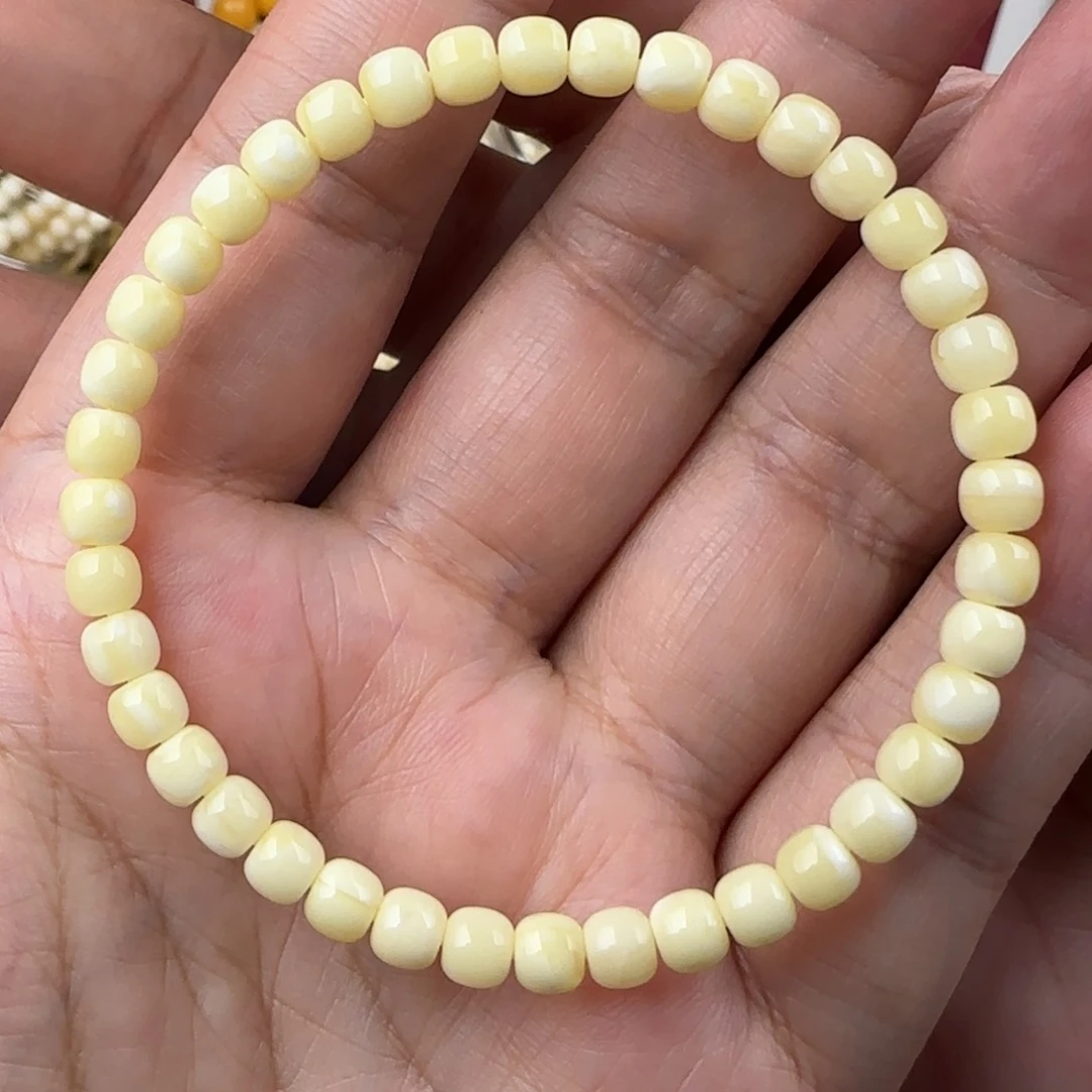 未镶嵌琥珀手链5咪