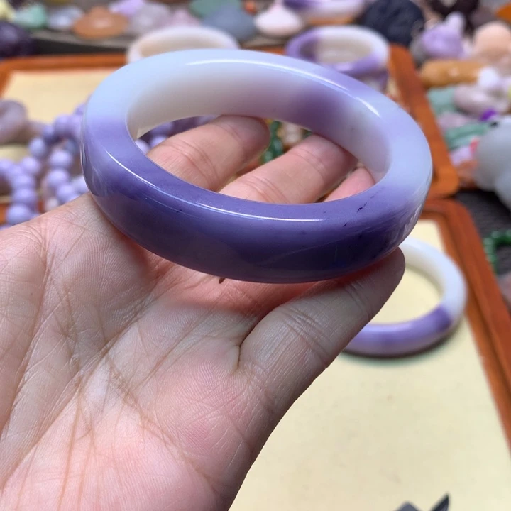 石英岩玉未镶嵌紫白本宫59