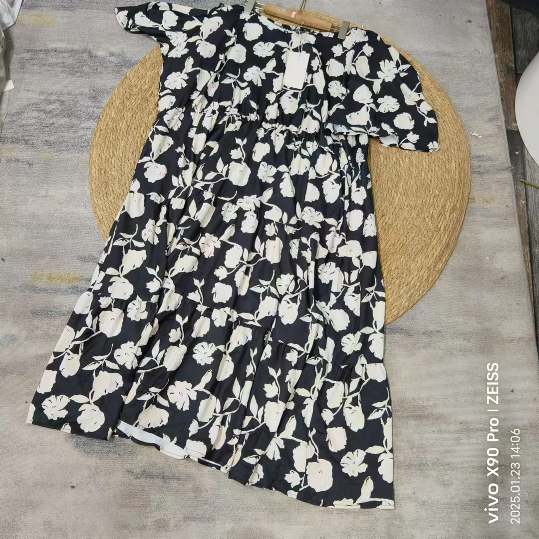 唯琳剪标 7仓F1-7-1425款  黑白花朵短袖连衣裙4