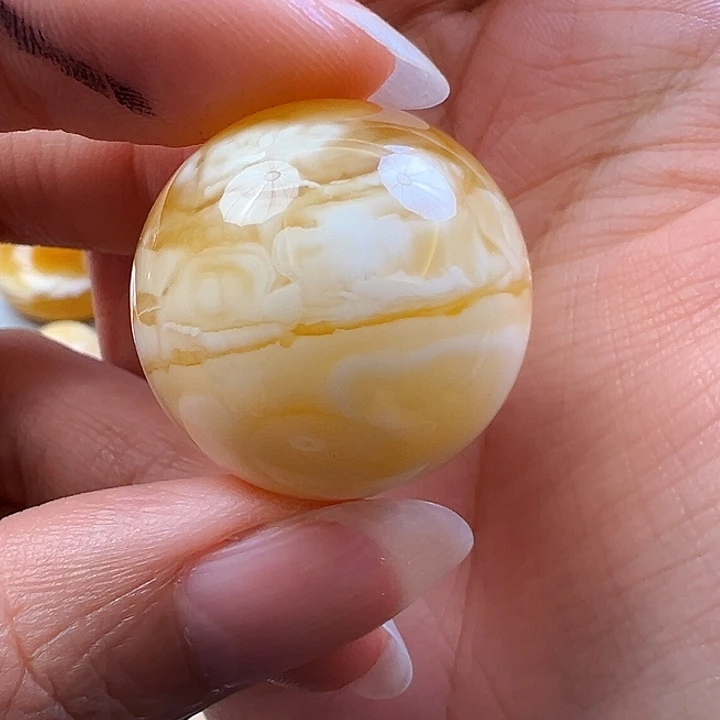 未镶嵌蜜蜡珠宝奇石