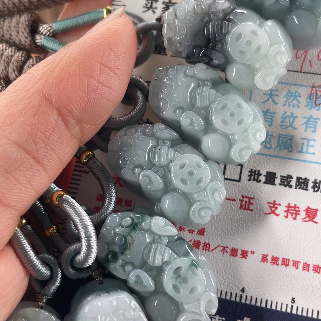 翡翠颈饰未镶嵌貔貅随机发其中一只