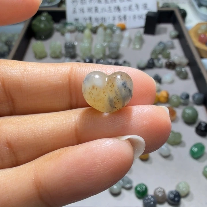 未镶嵌和田玉珠宝半成品