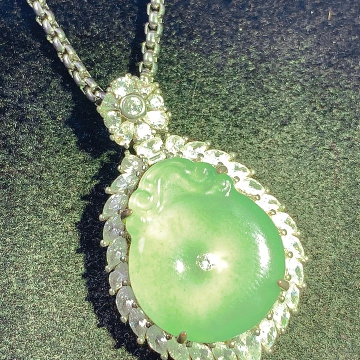 翡翠未镶嵌颈饰翡翠