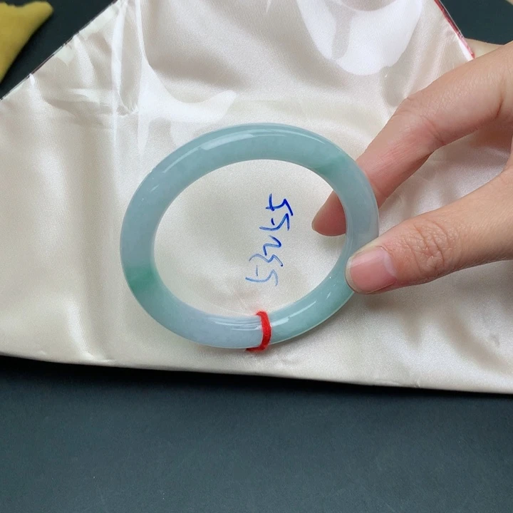 未镶嵌手镯翡翠翡翠
