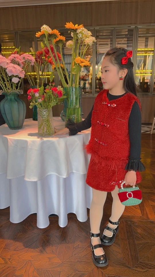 新中式亮片一字扣毛毛套装