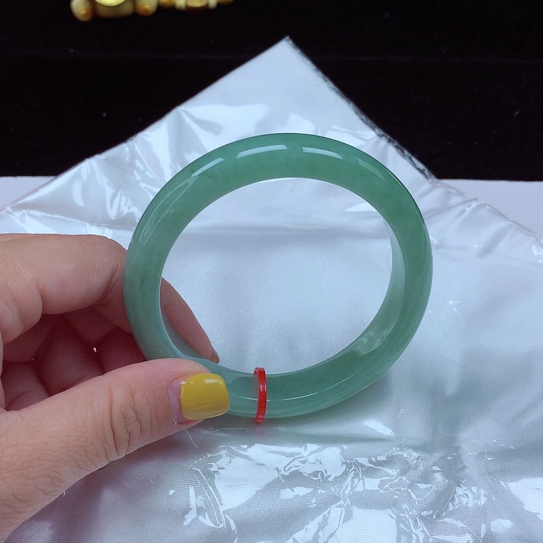 翡翠未镶嵌手镯圈口59