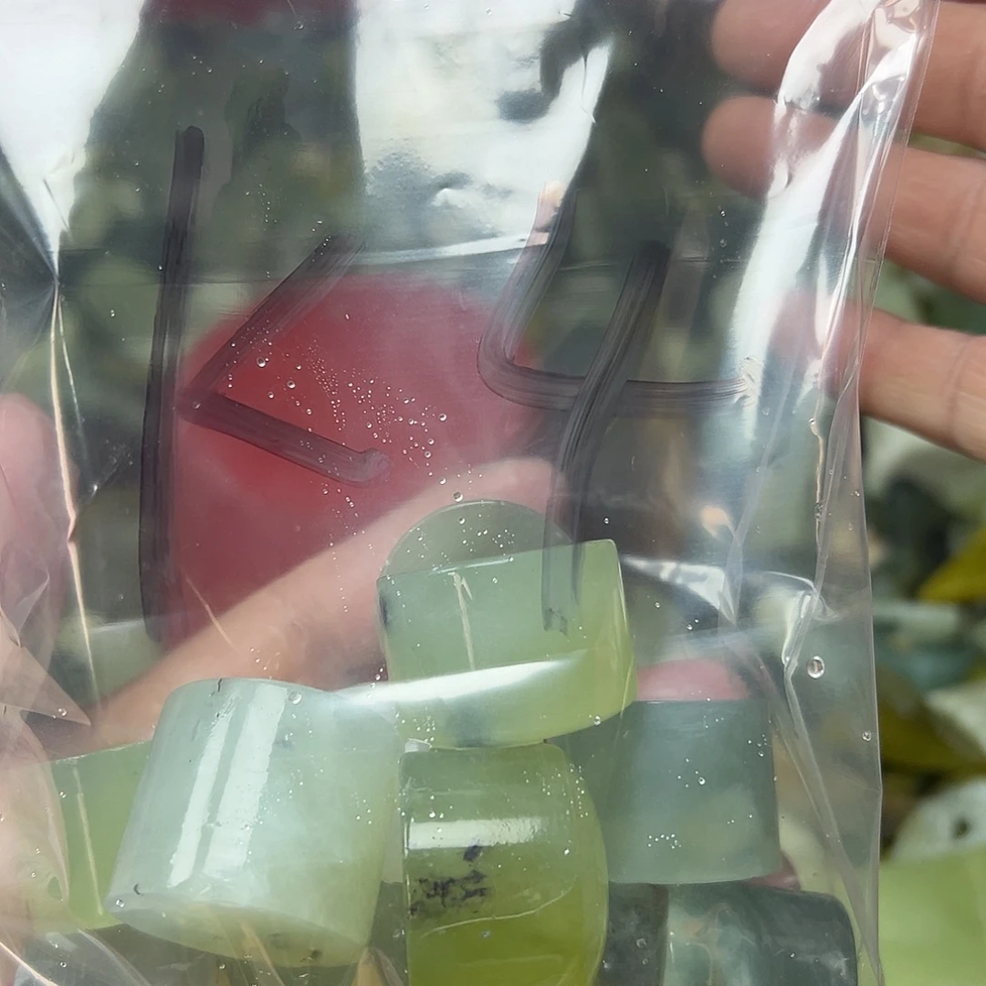 @***财蛇纹石玉未镶嵌鱼缸石 盆景石