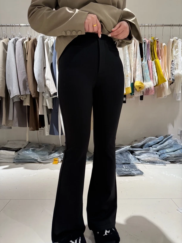 新款微辣显瘦裤子