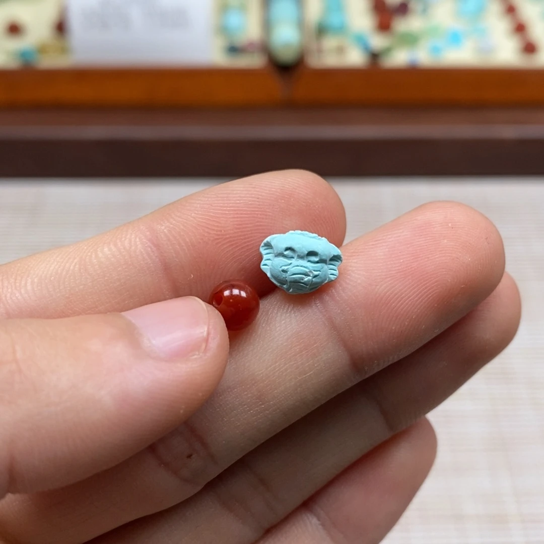 南红玛瑙配饰未镶嵌