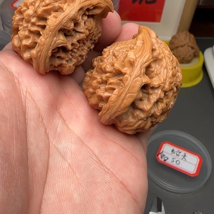 文玩核桃吊坠梅**饼