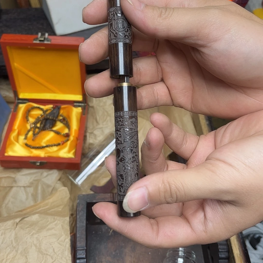 大叶紫檀（黑酸枝木类）
