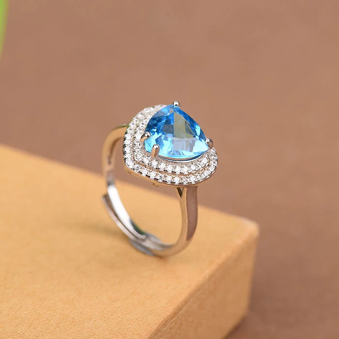 s925银镶嵌天然托帕石爱心女士款戒指