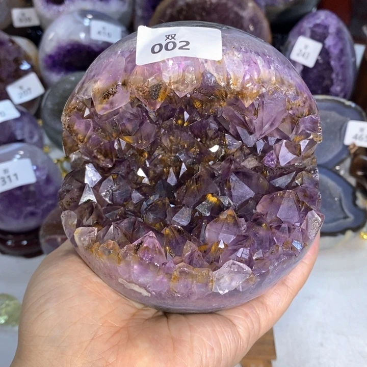 未镶嵌水晶大型摆件（非配饰）富****?