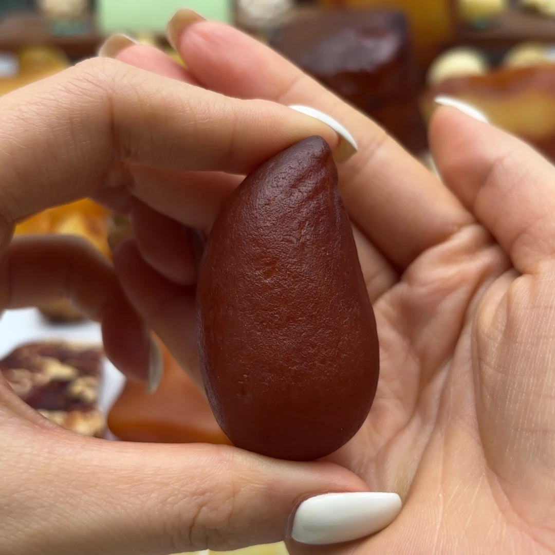 柠***$定制琥珀未镶嵌不退不换