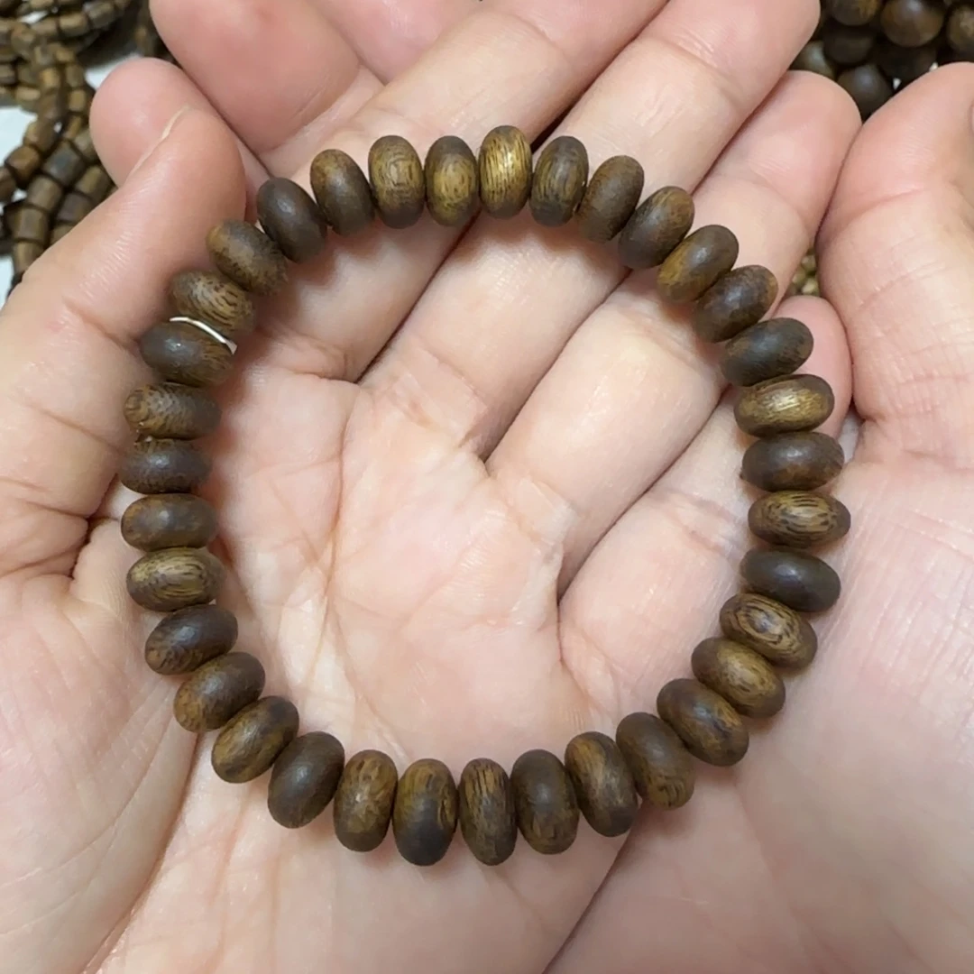 手串沉香乌身多样性发货一条卡9-6克