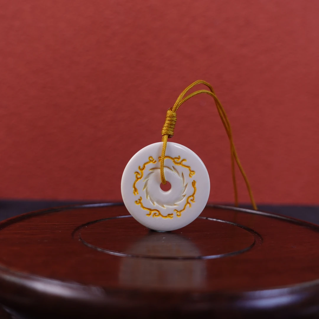 谢博宇(省大) 猛犸牙向阳而生平安扣 Y1075