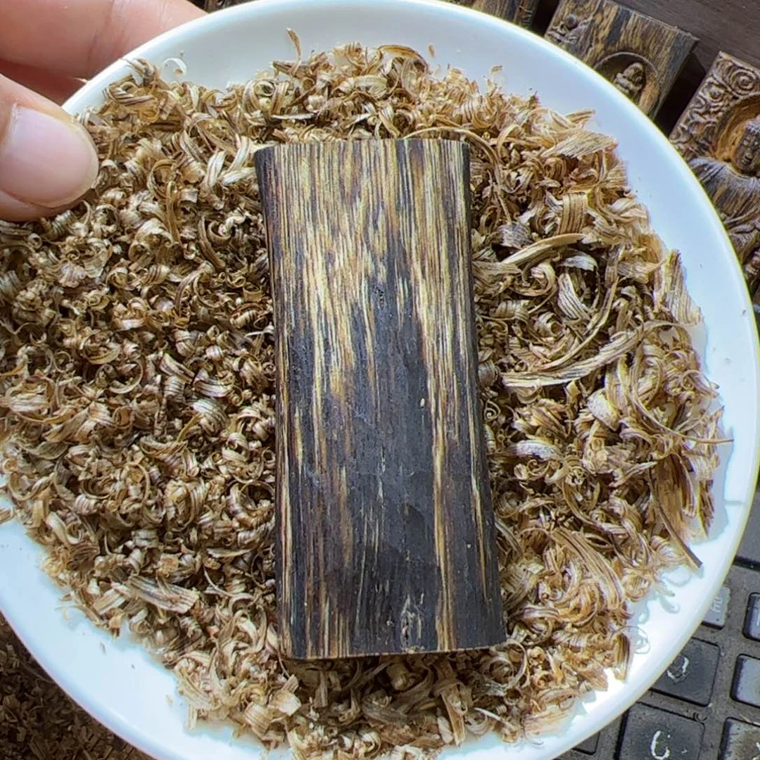 沉香沉香碎屑绿棋素牌14.8克