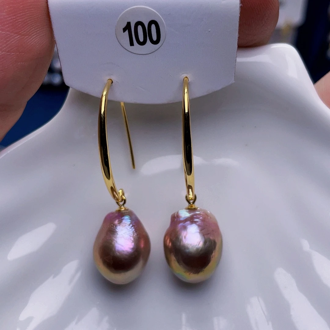 黄***华未镶嵌淡水珍珠耳饰