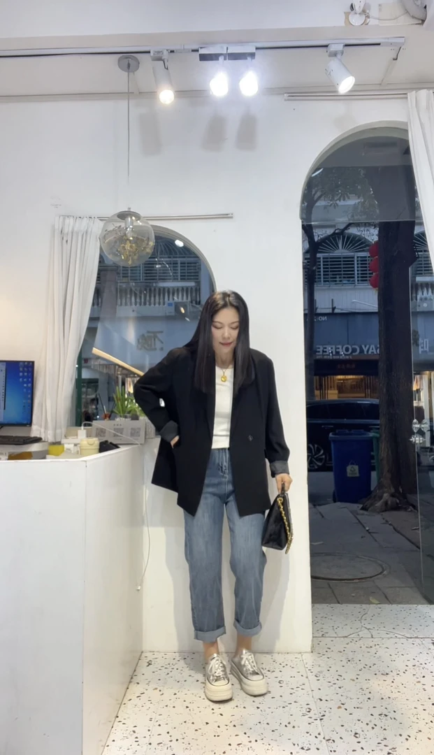 浅蓝色显瘦斜挎老爹裤1523