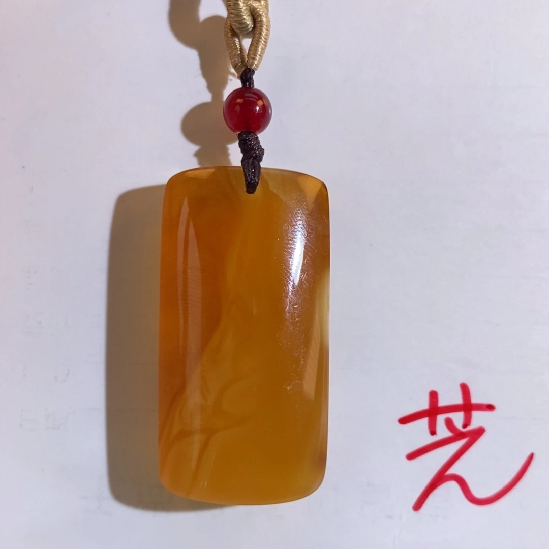 定制琥珀未镶嵌琥珀。