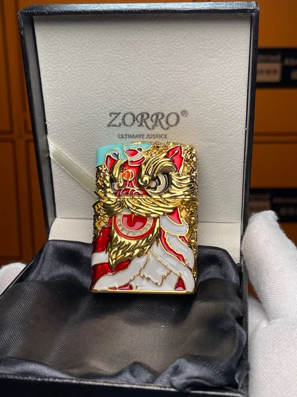 微瑕高定Zorro佐罗夜光鸿运当头重型盔甲醒狮 六面重工煤油打火机