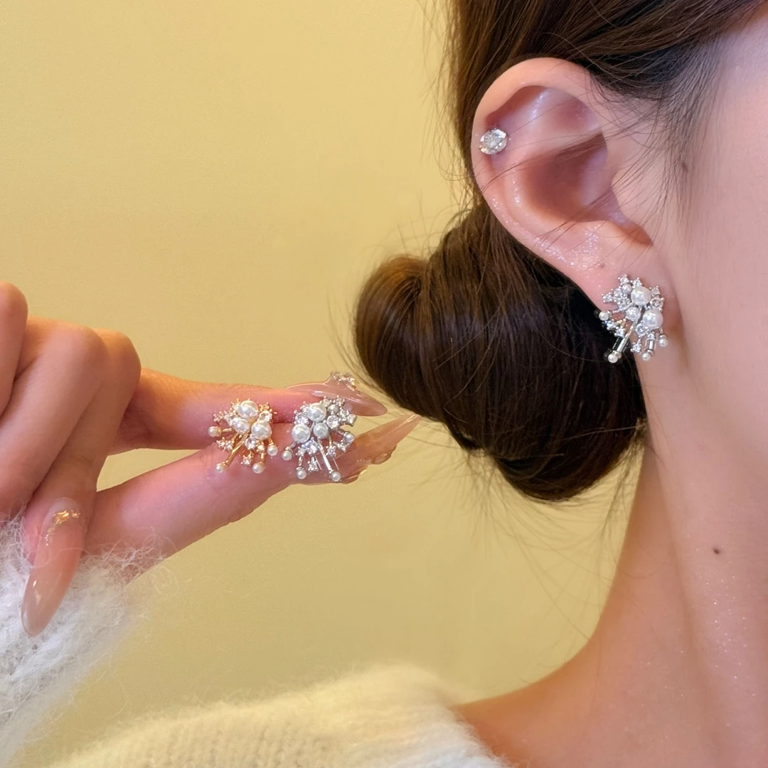 铜合金锆石耳饰 白昼流星 爆闪锆石烟花珍珠耳环女秋冬必备耳环