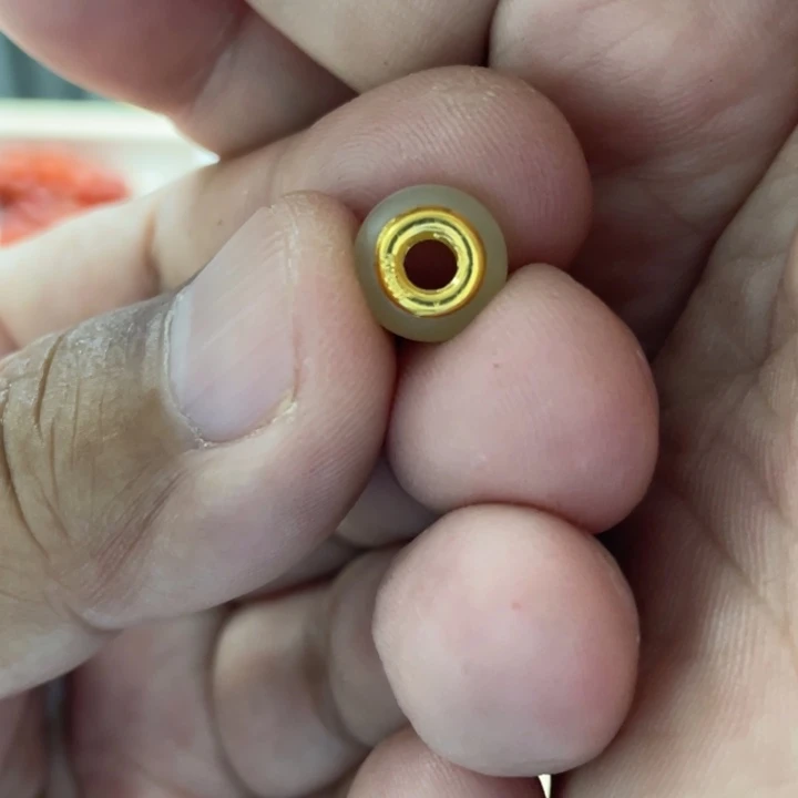 和田玉耳饰未镶嵌