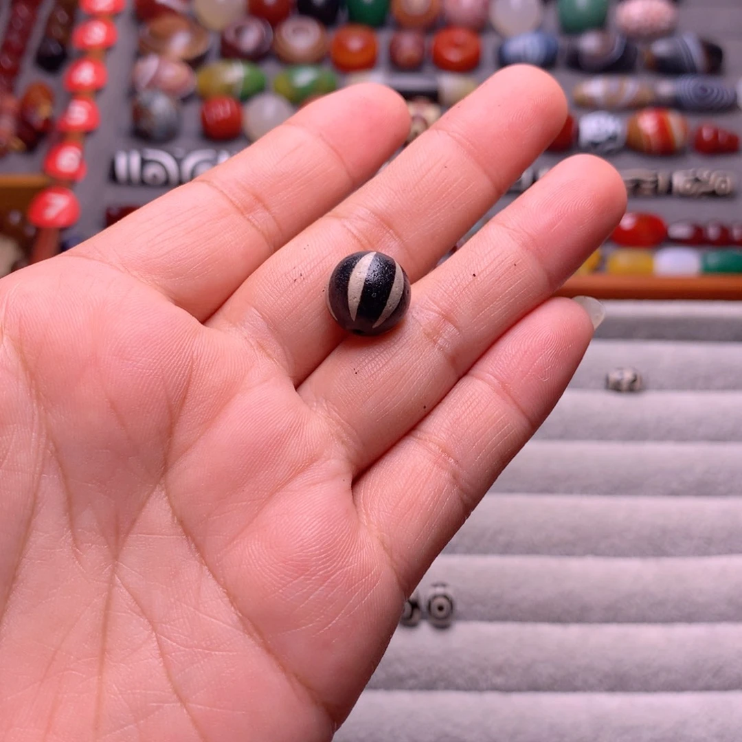 最***仔玛瑙/玉髓颈饰未镶嵌