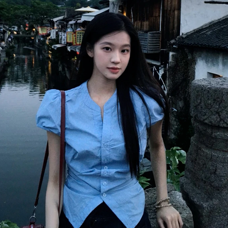 收腰显瘦百搭小上衣蓝色泡泡袖衬衫女夏2025新款法式洋气减龄小衫