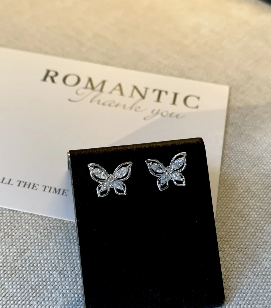 足银合成锆石耳饰 【s999足银蝴蝶锆石养耳洞耳钉】气质通勤简约
