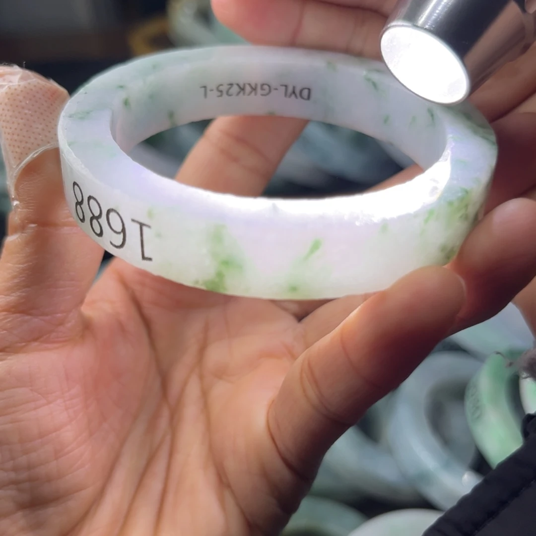 定制翡翠手镯未镶嵌