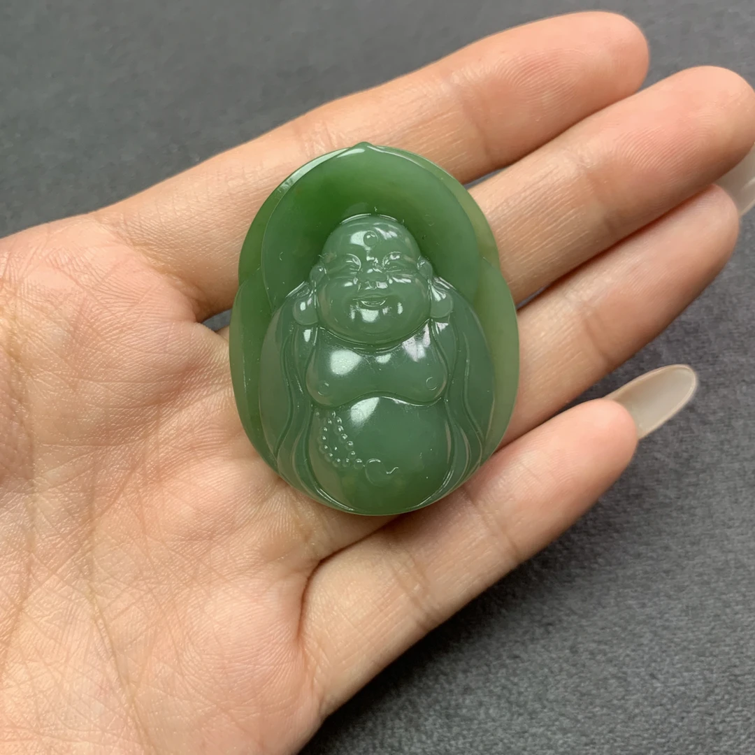 和田玉俄碧碧玉佛公 42x35x13.8 T213