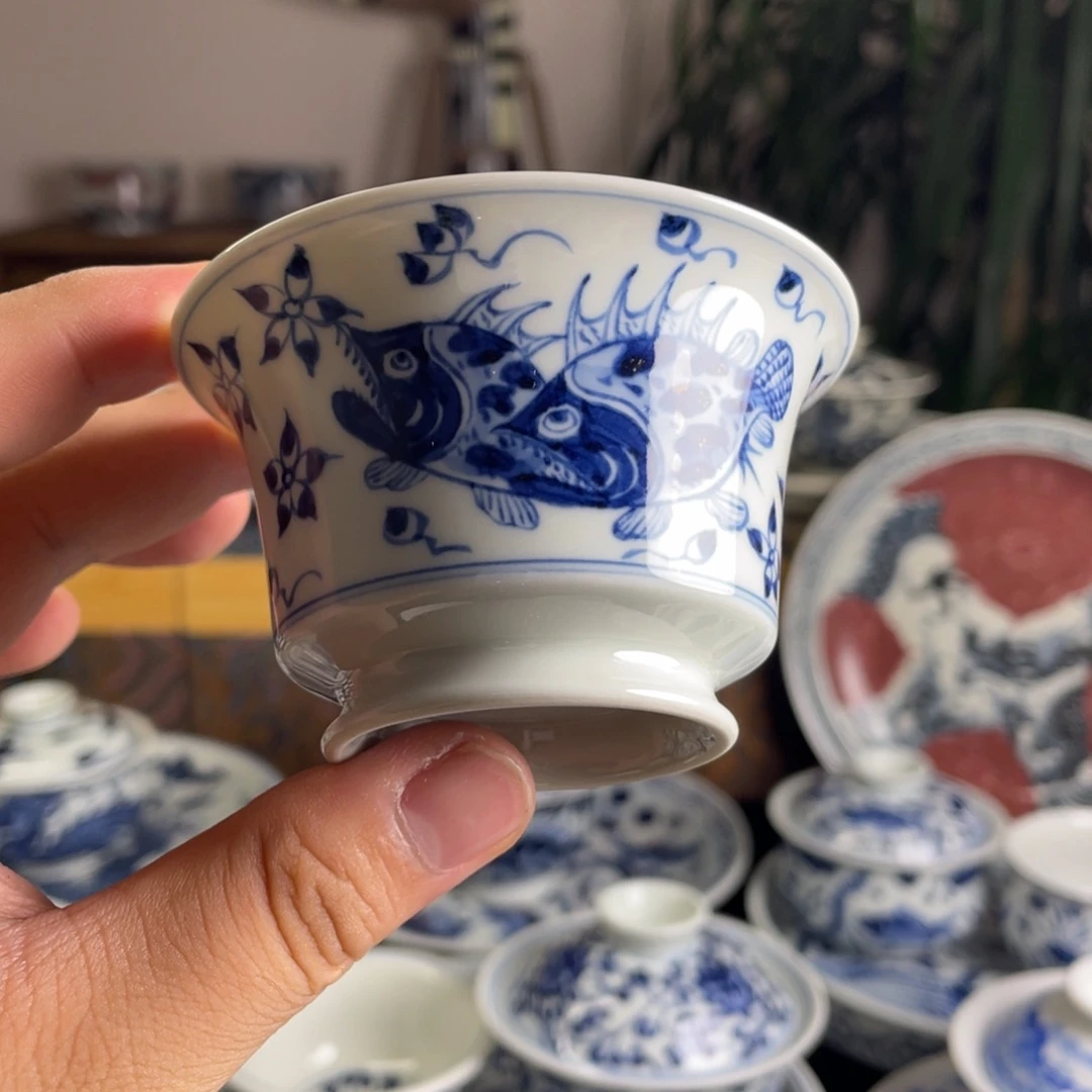 青花桃花鳜鱼杯子