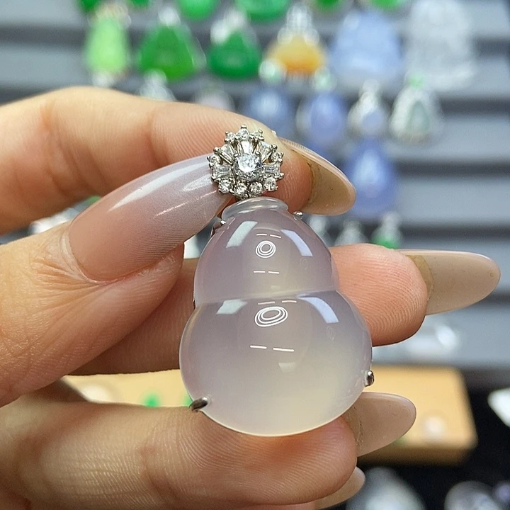 玛瑙/玉髓银S925镶嵌颈饰葫芦吊坠