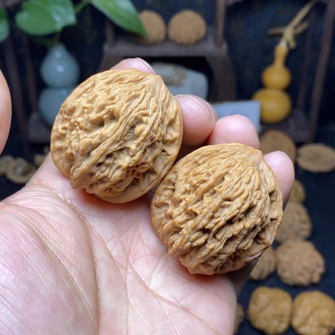 文玩核桃吊坠39虎头