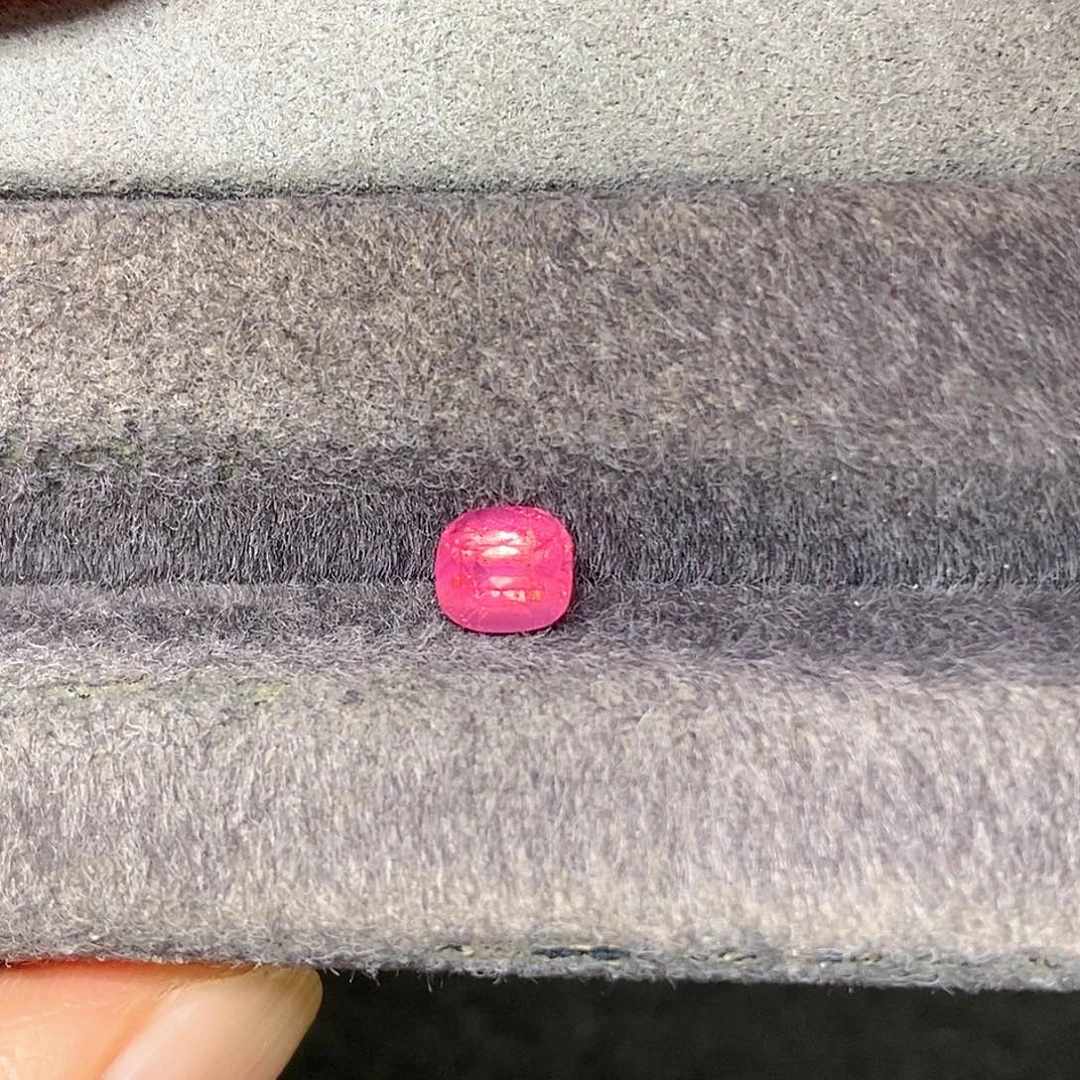 尖晶石裸石1.02克拉天然甜橙色马亨盖