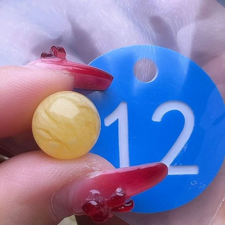 蜜蜡裸石未镶嵌微皮点 11.4mm 虎皮 圆珠