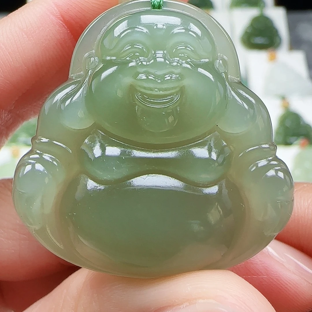 和田玉未镶嵌吊坠(赠链)