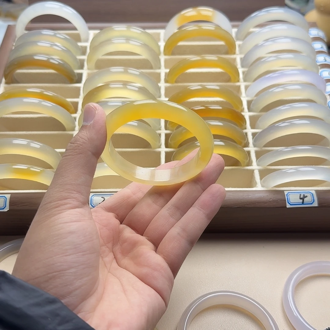 玛瑙/玉髓未镶嵌手镯58圈口