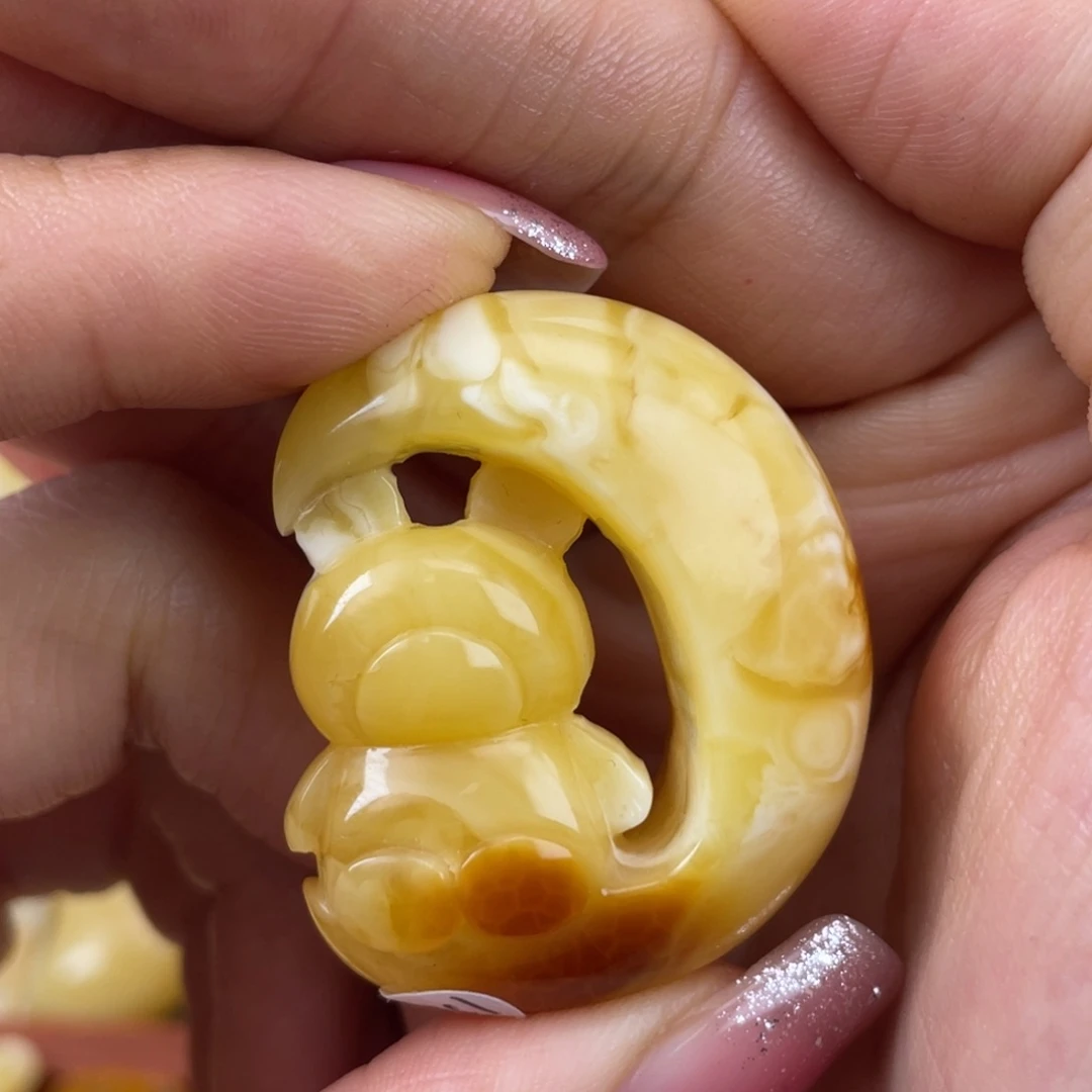 琥珀裸石未镶嵌蜜蜡